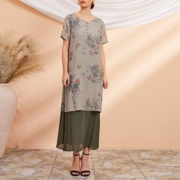 

Contrast Panel Floral Print V-neck Dress, Multicolor