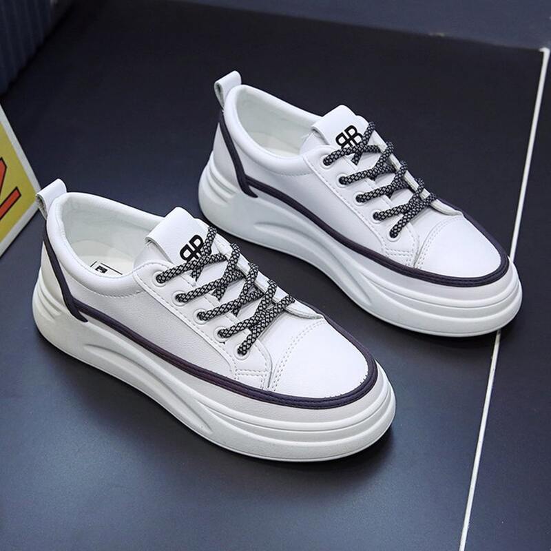 

Simple Lace-up Front Skate Shoes, Black