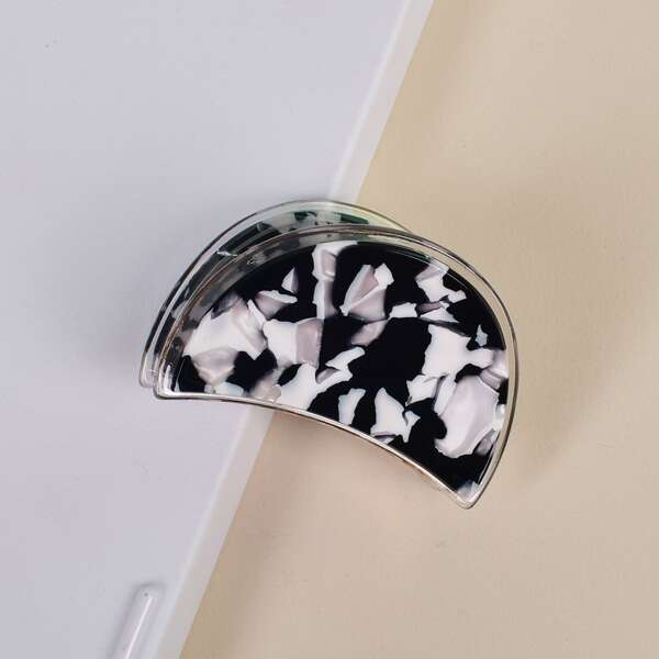 

Acrylic Hair Claw, Black and white