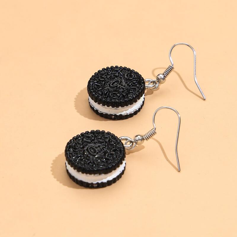 

Sandwich Biscuits Drop Earrings, Black and white