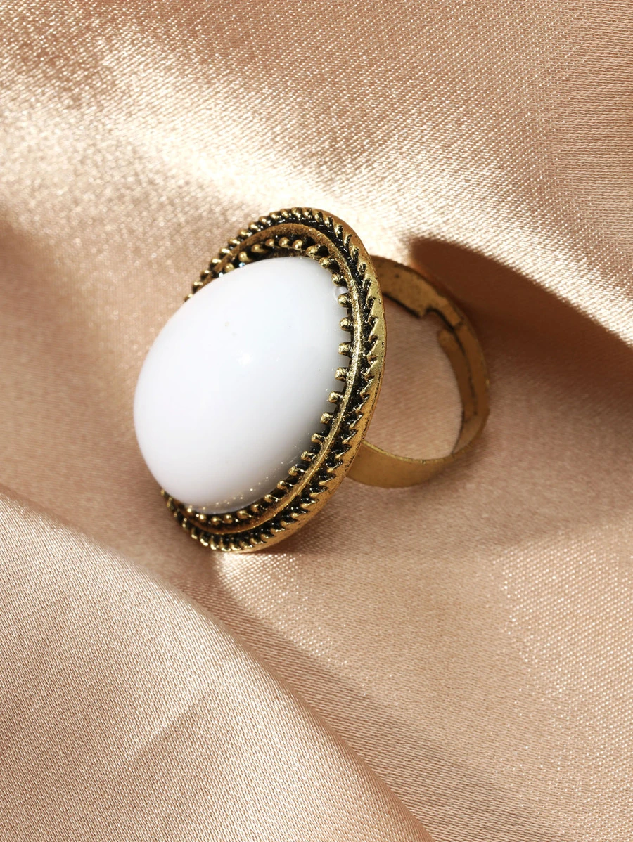 Anillo con piedra - Blanco - Ver 1