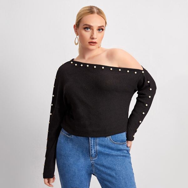 

Plus Asymmetric Neck Pearls Tee, Black