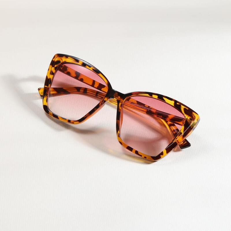 

Acrylic Frame Tinted Lens Sunglasses