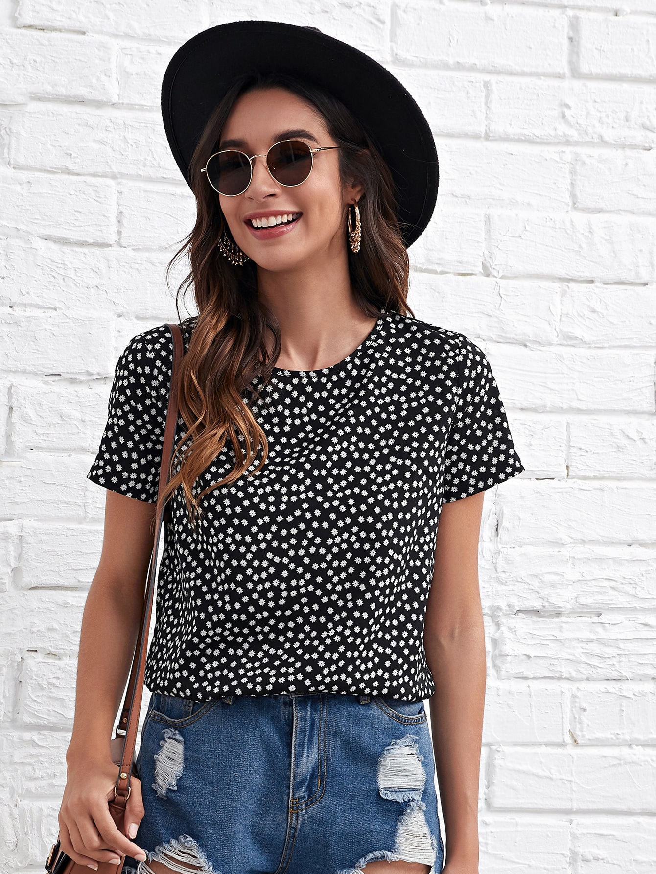 Keyhole Back Ditsy Floral Top thumbnail