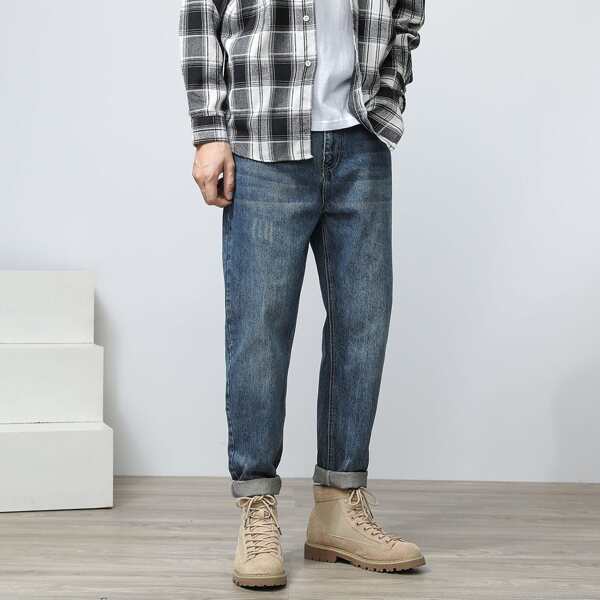 

Men Raw Wash Pocket Carrot Jeans, Medium wash