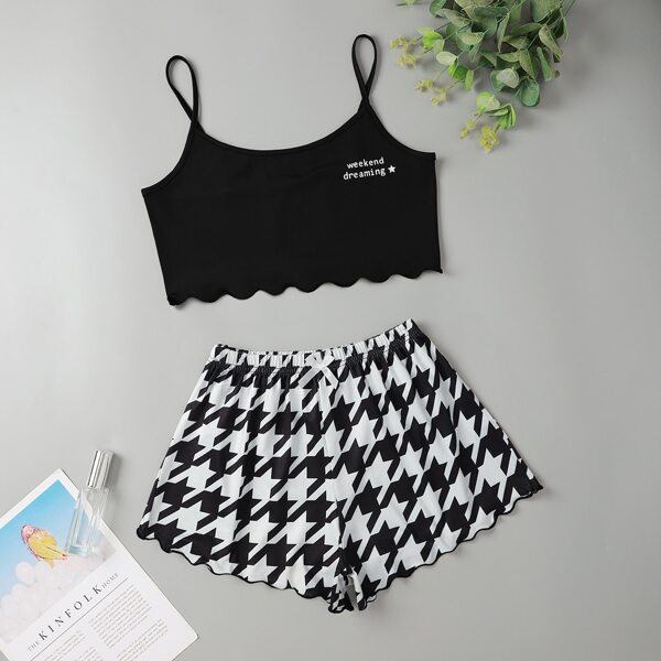 

Houndstooth And Letter Graphic Scallop Trim Cami Pajama Set, Black and white