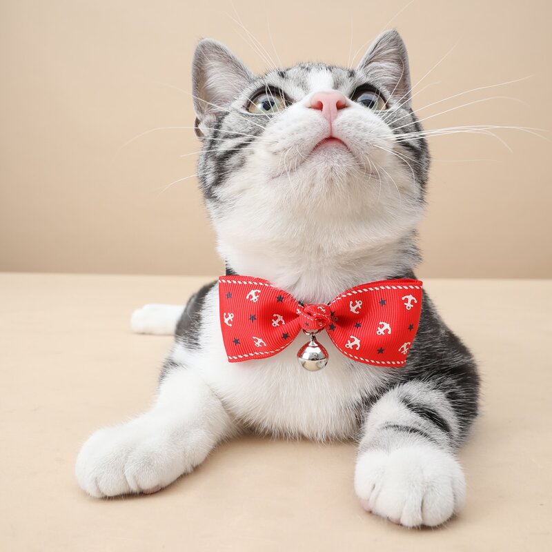 

Bell Decor Graphic Pet Bow Tie, Red
