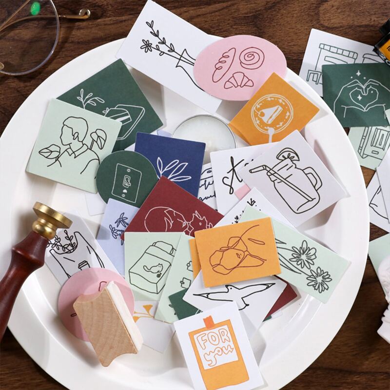 

Random 40pcs Cartoon Graphic Sticker, Multicolor