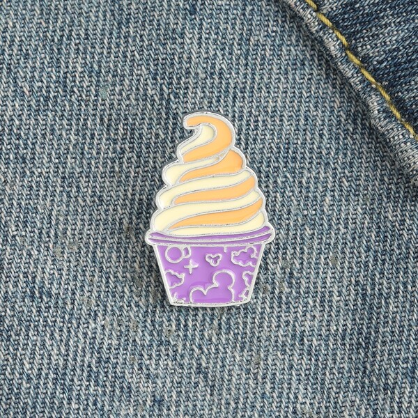 

Ice-cream Design Brooch, Multicolor