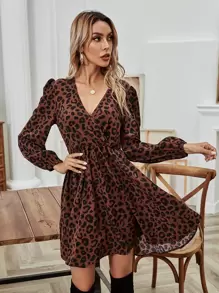 SHEIN Frenchy Vestido línea A con estampado de leopardo cruzado delantero - Café integral - Ver 4