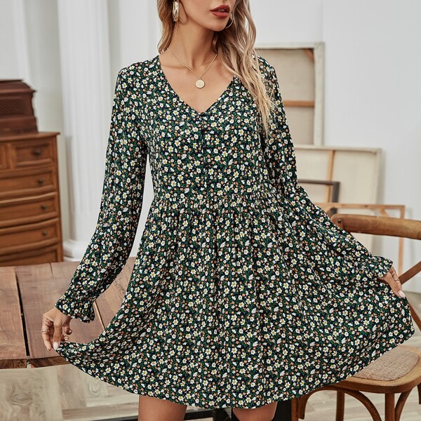

Ditsy Floral Print V-neck Dress, Multicolor