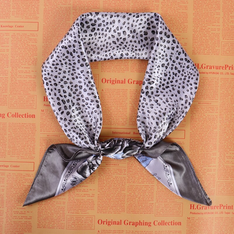 

Floral & Leopard Pattern Bandana, Multicolor