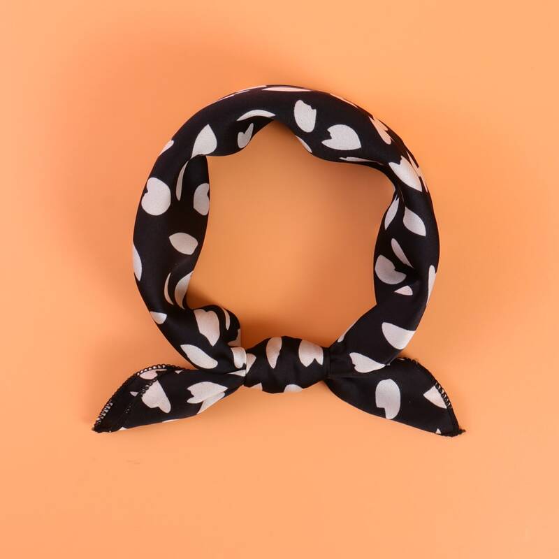 

Petal Pattern Bandana, Multicolor