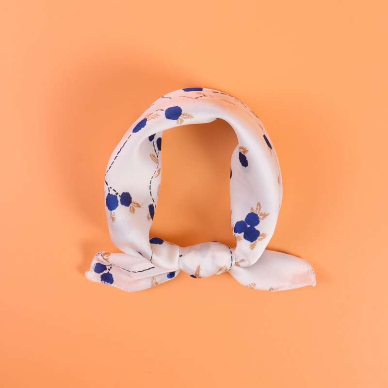 

Floral Pattern Bandana, Multicolor
