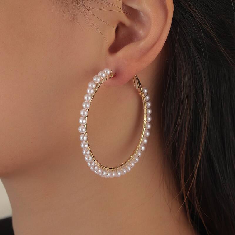 

1pair Faux Pearl Hoop Earrings, White