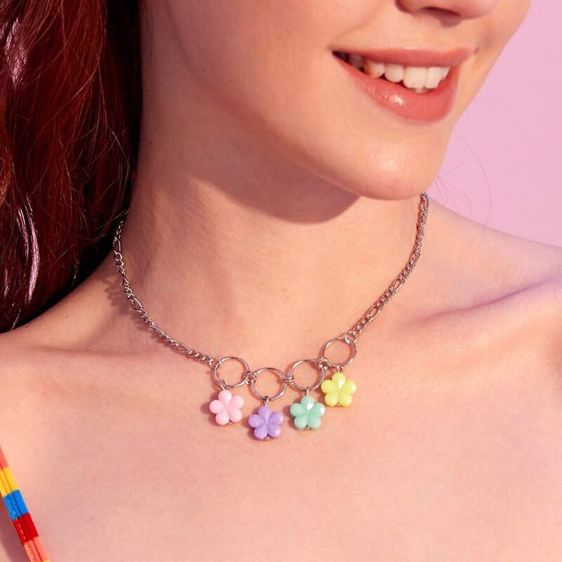 

1pc Random Floral Pendant Necklace, Multicolor
