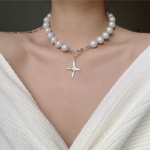 

Faux Pearl Decor Four Pointed Star Charm Necklace, Silver