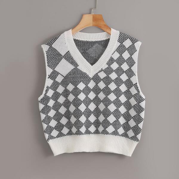 

Argyle Pattern V-neck Sweater Vest, Black and white