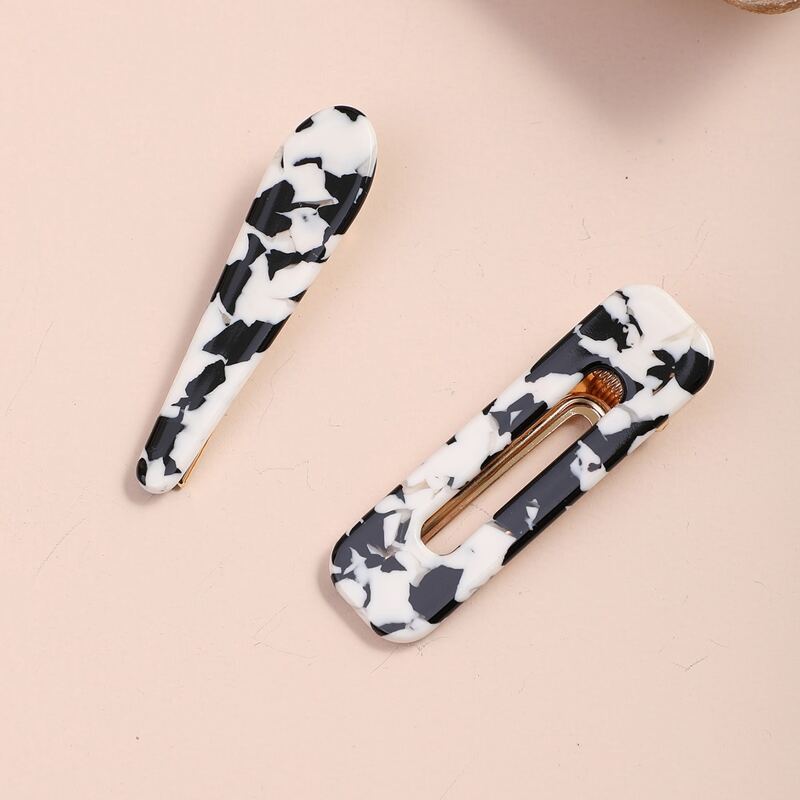 2pcs Graphic Hair Clip, Black and white