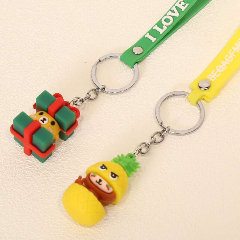 

2pcs Cartoon Fruit Keychain, Multicolor