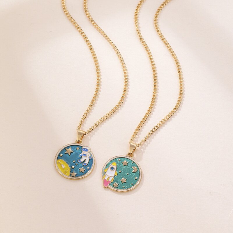 

2pcs Astronaut & Rocket Coin Pendant Necklace, Multicolor