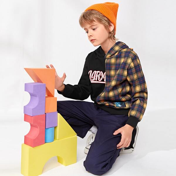 

Boys Tartan Letter Graphic Hoodie, Multicolor