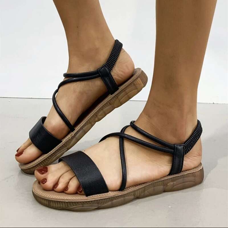 

Strappy Flat Sandals, Black