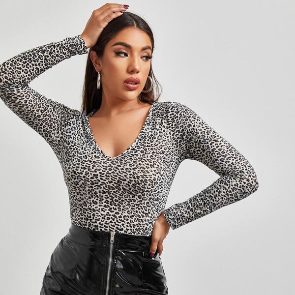 

Leopard Print Fitted Tee, Multicolor