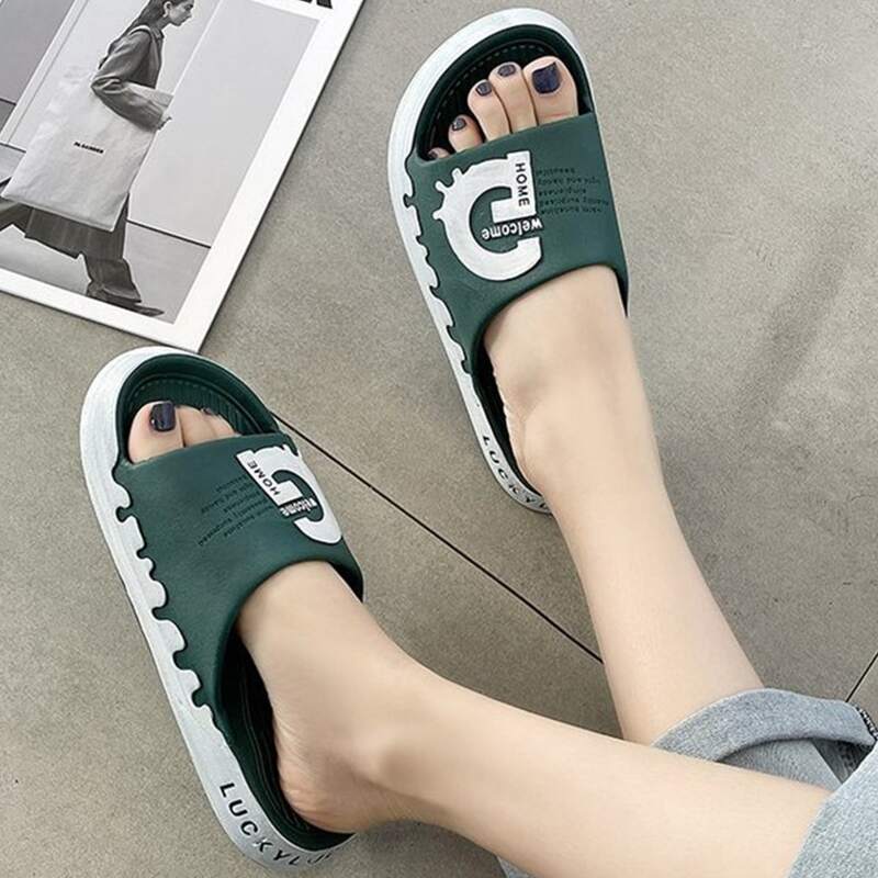 

Letter Graphic Open Tote Slides, Green