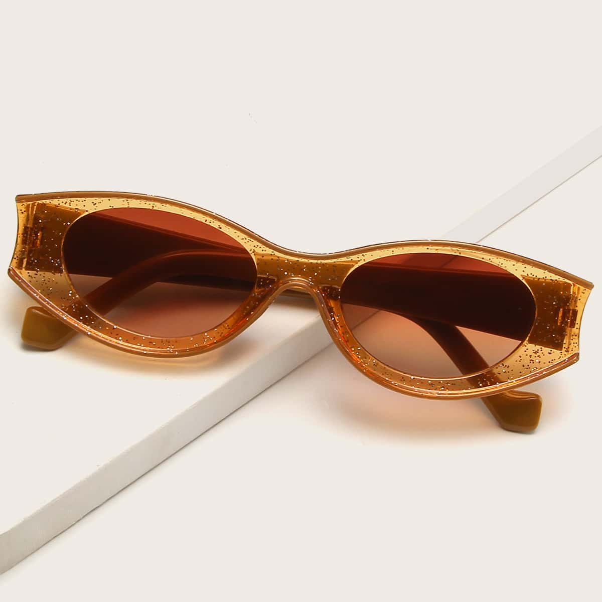 

Tinted Frame Cat Eye Sunglasses, Brown