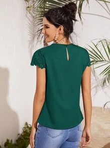 SHEIN Clasi 貝殼邊鐳射剪裁袖百褶細節上衣 - 墨綠色 - 查看 2