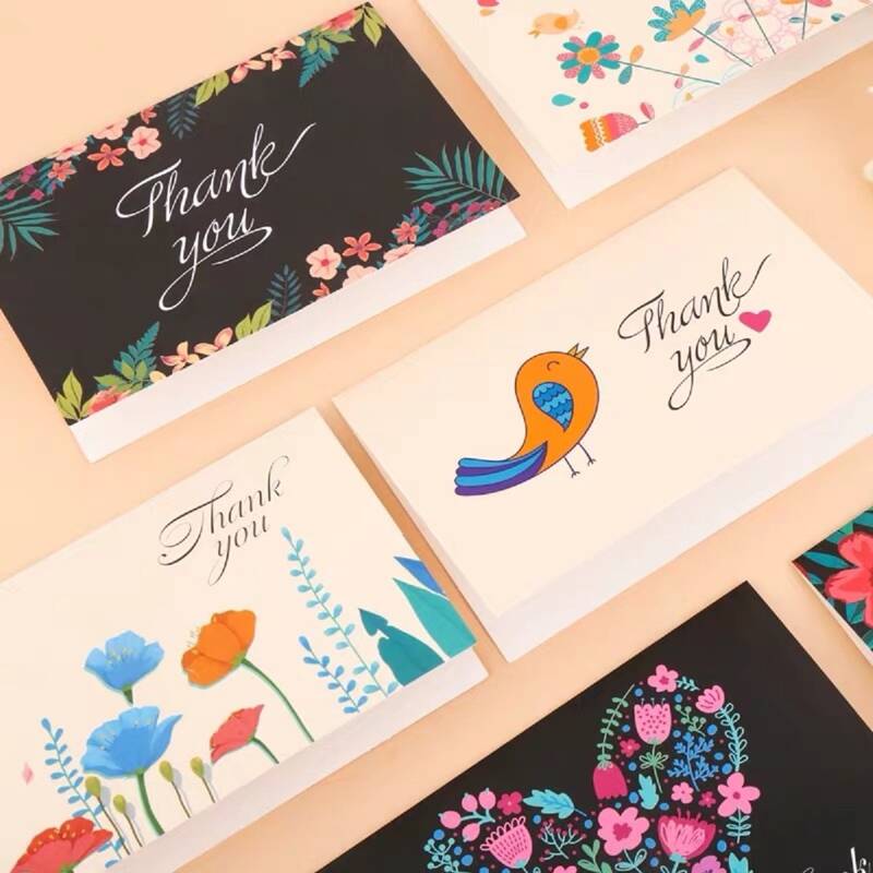 

4pcs Random Greeting Card, Multicolor