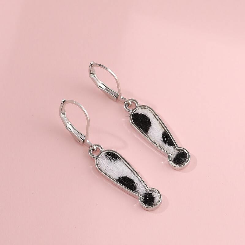 

1pair Exclamation Mark Design Drop Earrings, Black and white