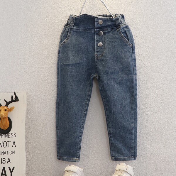 

Toddler Girls Button Front Tapered Jeans, Medium wash