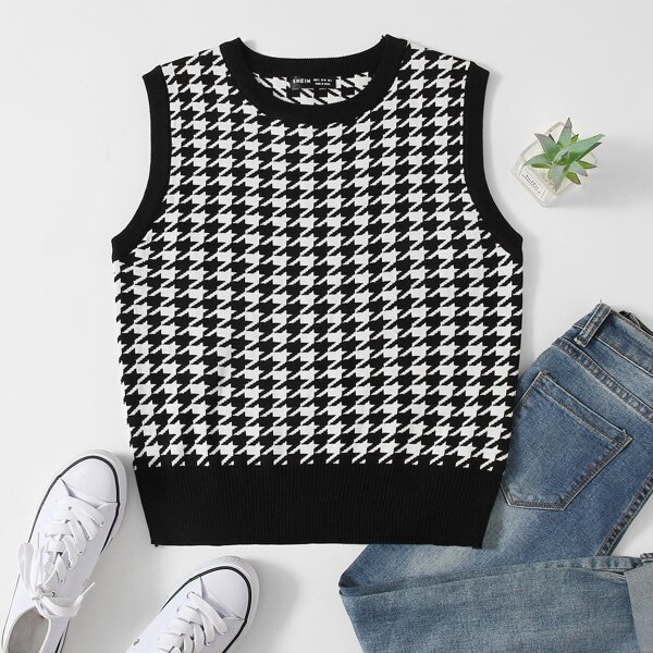 

Plus Houndstooth Sweater Vest, Black and white