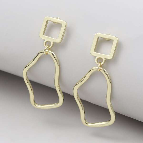 

Hollow Out Geo Drop Earrings, Gold