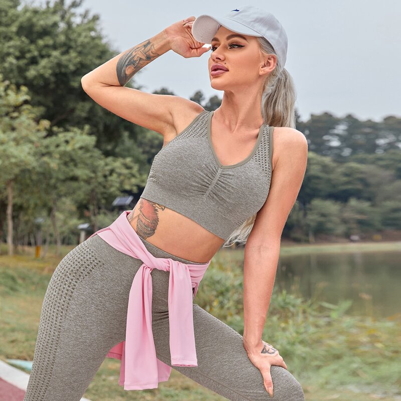 

Ruched Front Sports Bra & Leggings, Army green pastel