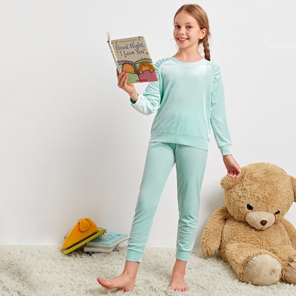 

Girls Velvet Raglan Sleeve PJ Set, Mint green