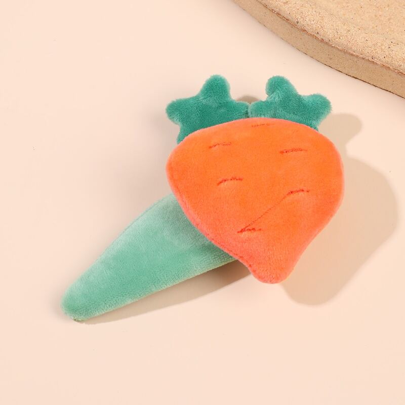 

Carrot Design Hair Clip, Multicolor