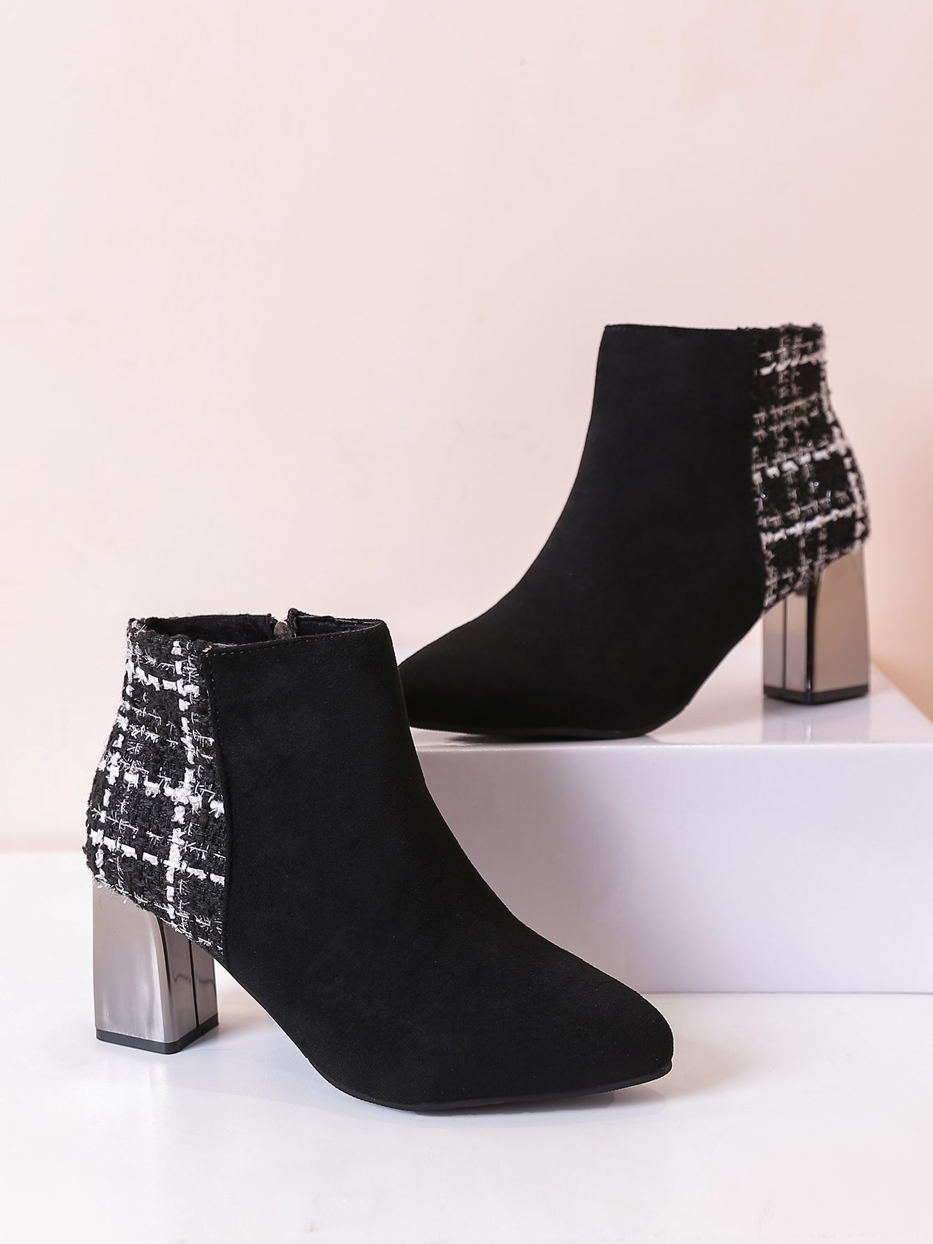 Point Toe Zipper Side Chunky Heeled Boots thumbnail