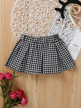 تنورة بخصر مطاط مربعات للبنات الصغار