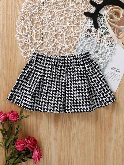 تنورة بخصر مطاط مربعات للبنات الصغار