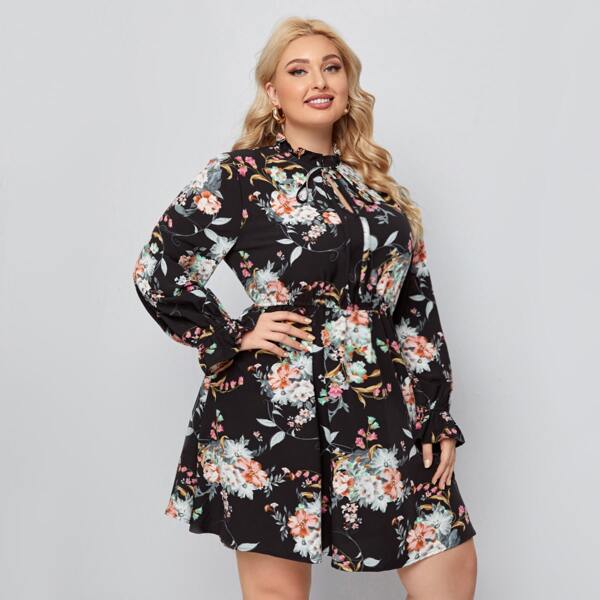 

Plus Tie Neck Ruffle Cuff Floral Dress, Multicolor