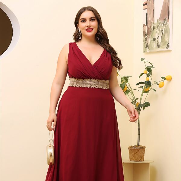 

Plus Contrast Lace Surplice Front Maxi Dress, Burgundy