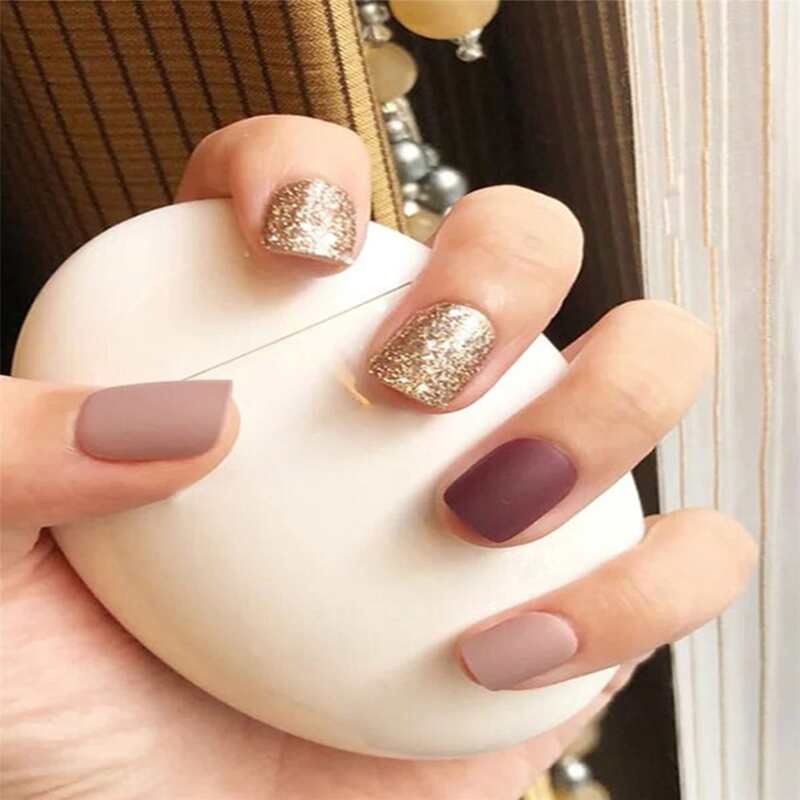 

24pcs Colorblock Glitter Fake Nail, Multicolor