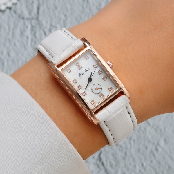 

Rhinestone Decor Dial Watch