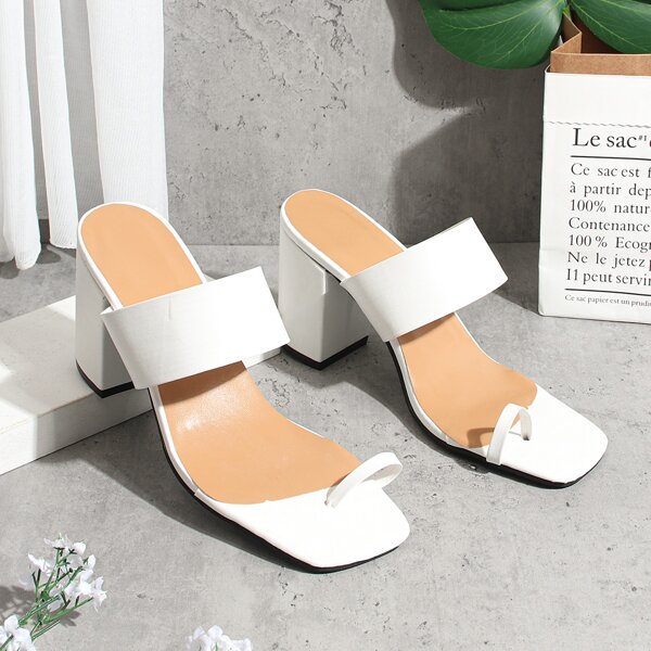 

Toe Post Chunky Heeled Sandals, White