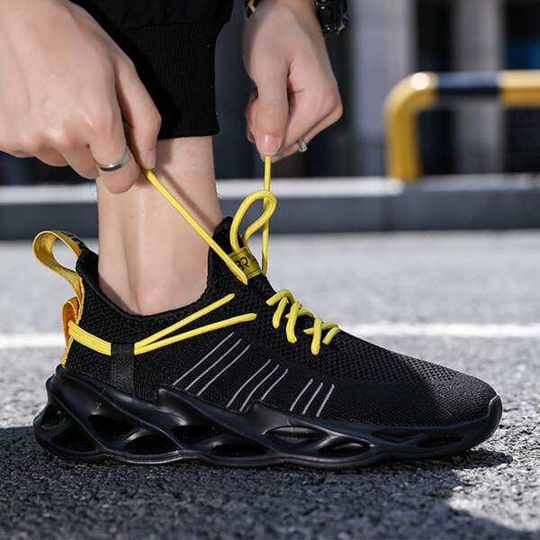 

Men Lace Up Decor Knit Chunky Sneakers, Black