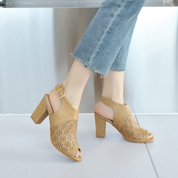 

Hollow Out Chunky Heeled Slingback Pumps, Khaki