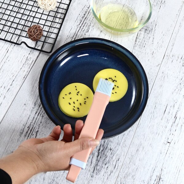 

1pc Random Silicone Oil Brush, Multicolor